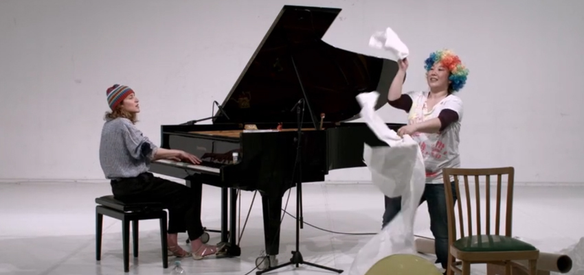 piano and performace live